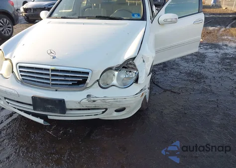 2007 Mercedes-Benz C 280 Luxury 4Matic из США, поврежденный, VIN WDBRF92H17F902918